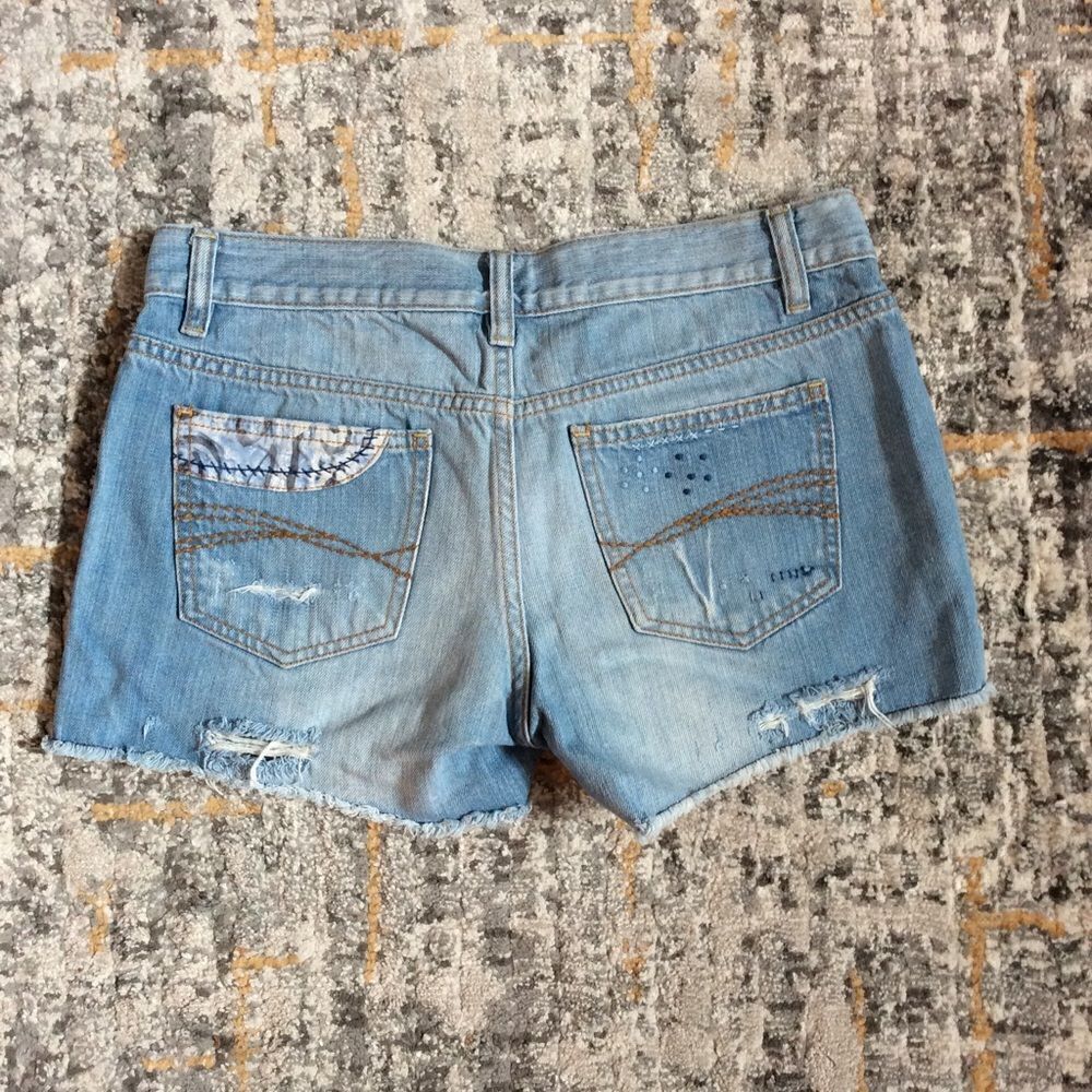 OLD NAVY DENIM SHORTS! EUC! SIZE 6! - Picture 5 of 5